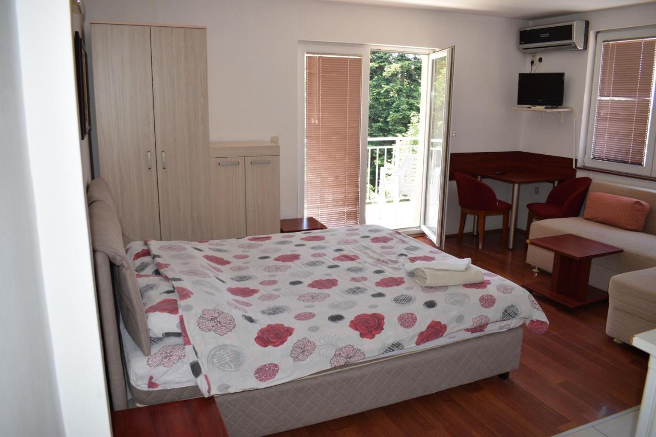 אוהריד Apartments Smakoski מראה חיצוני תמונה