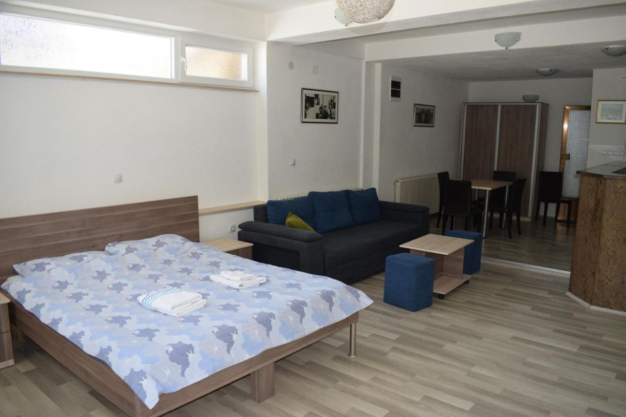 אוהריד Apartments Smakoski מראה חיצוני תמונה