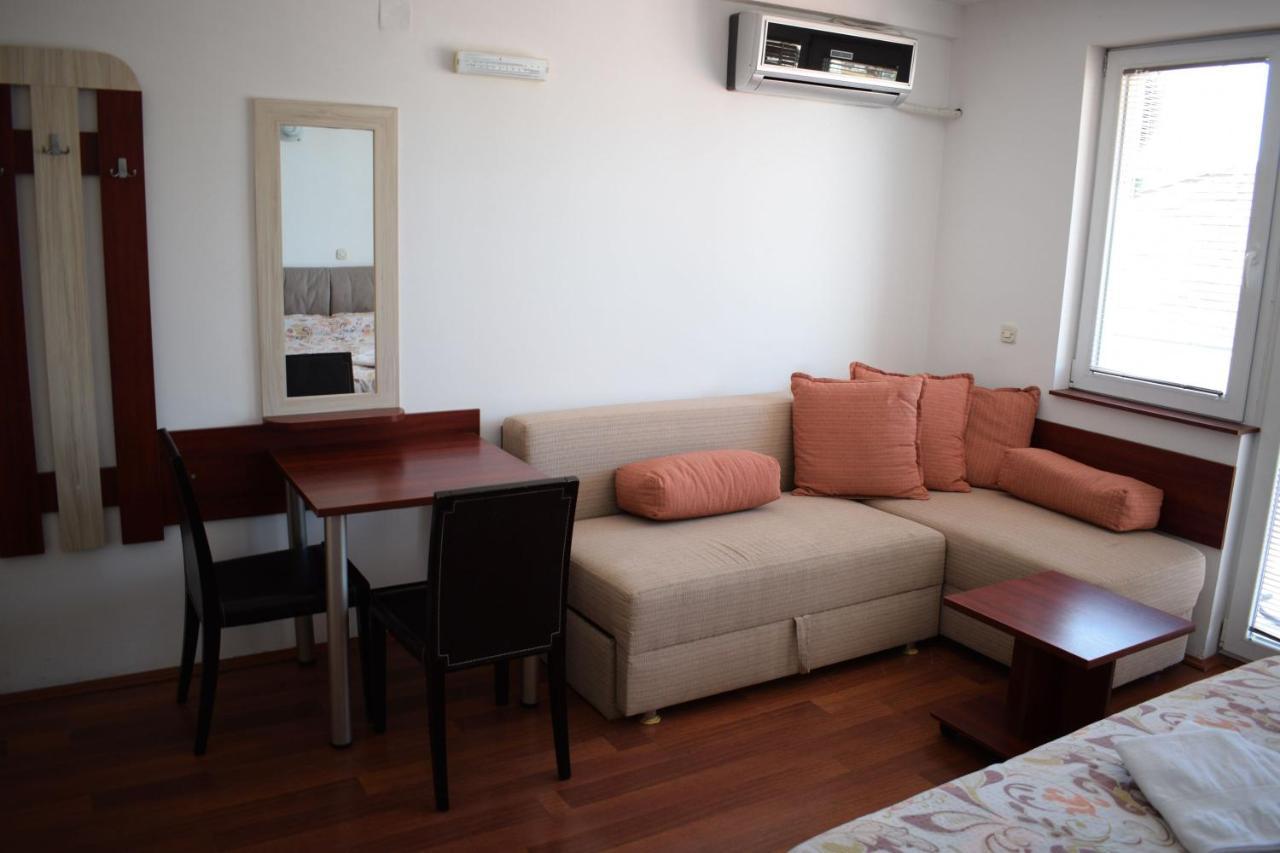 אוהריד Apartments Smakoski מראה חיצוני תמונה