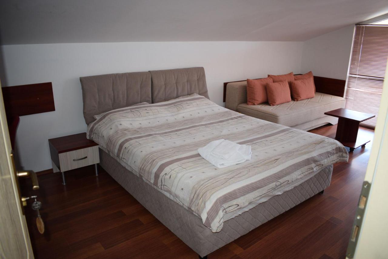 אוהריד Apartments Smakoski מראה חיצוני תמונה