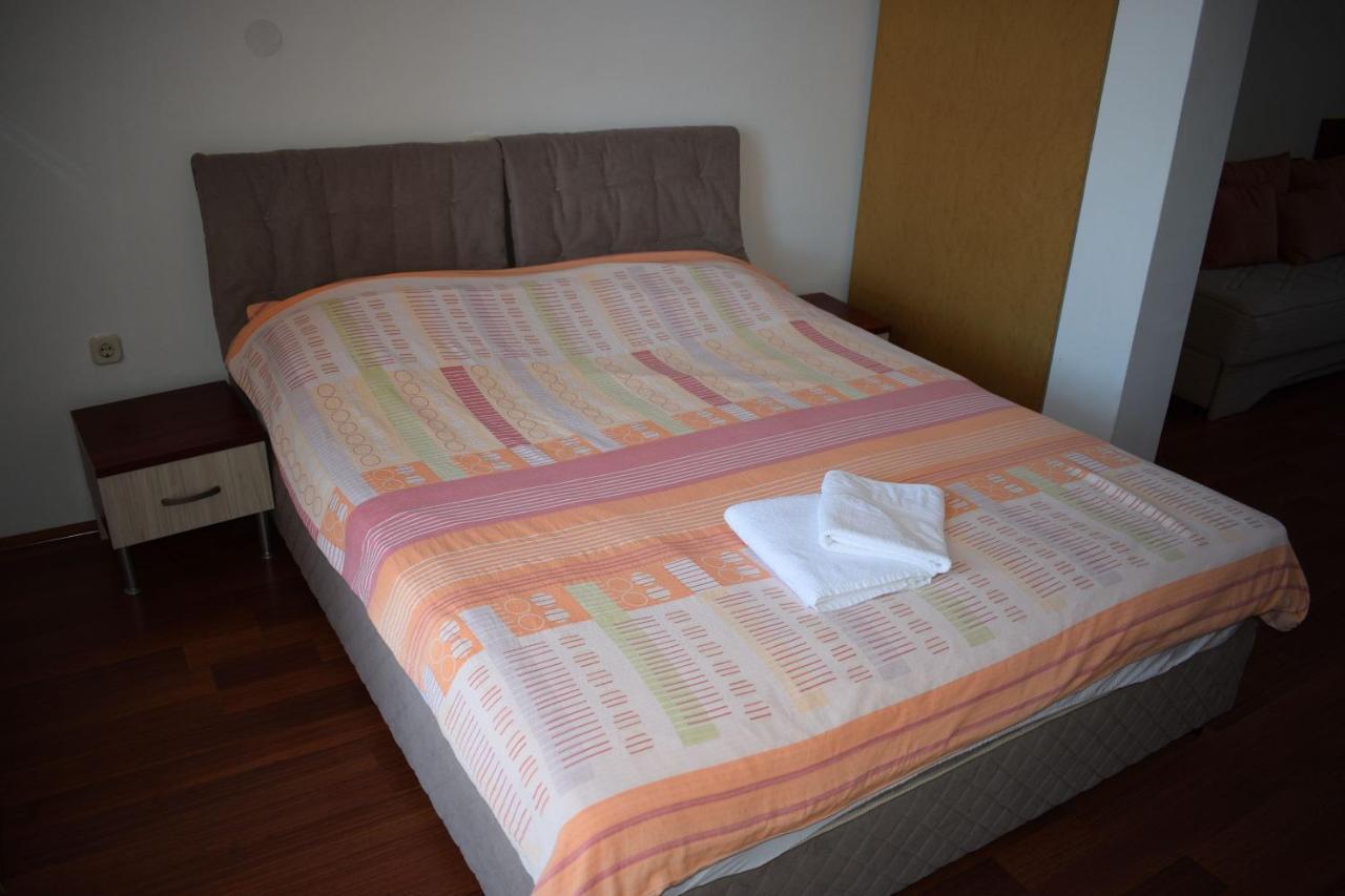 אוהריד Apartments Smakoski מראה חיצוני תמונה