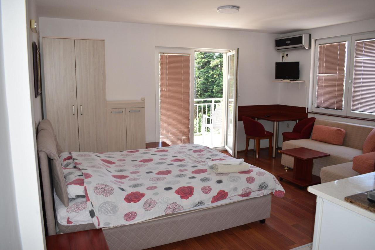אוהריד Apartments Smakoski מראה חיצוני תמונה